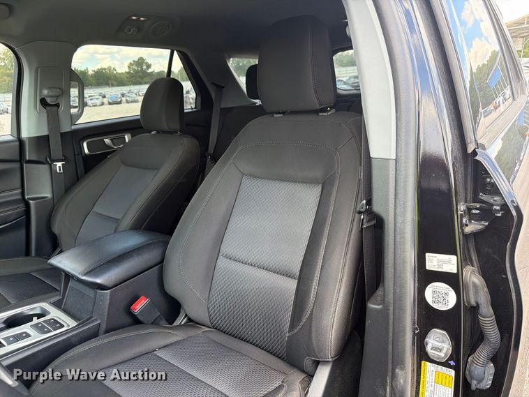 image for item YA4563 2023 Ford Explorer SUV
