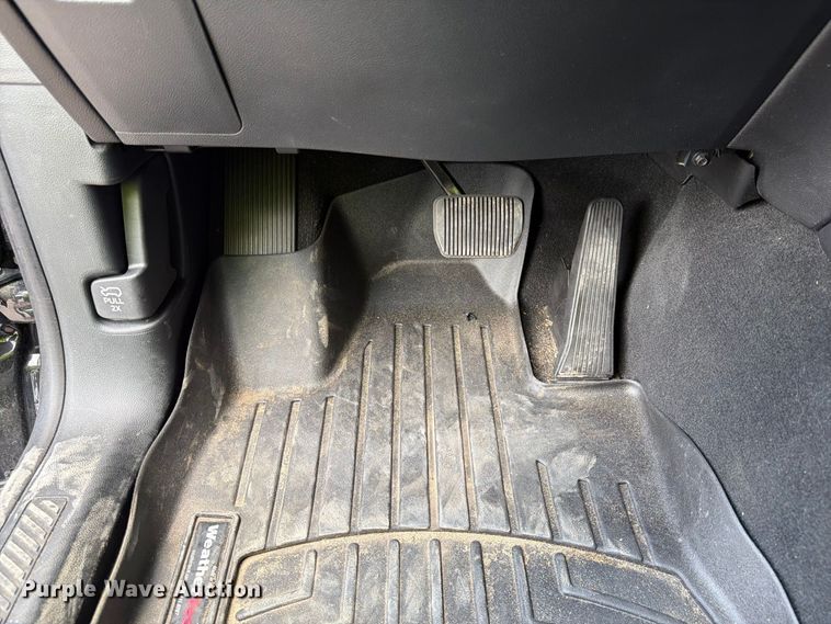 image for item YA4563 2023 Ford Explorer SUV