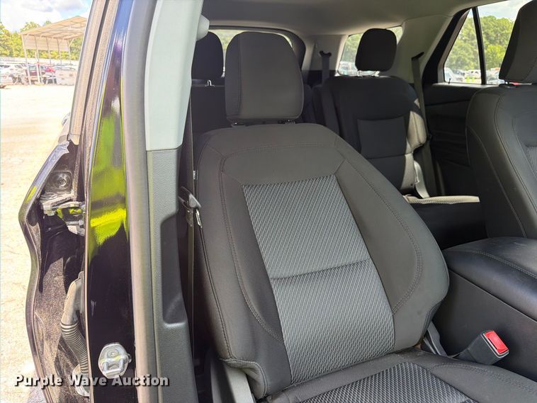 image for item YA4563 2023 Ford Explorer SUV