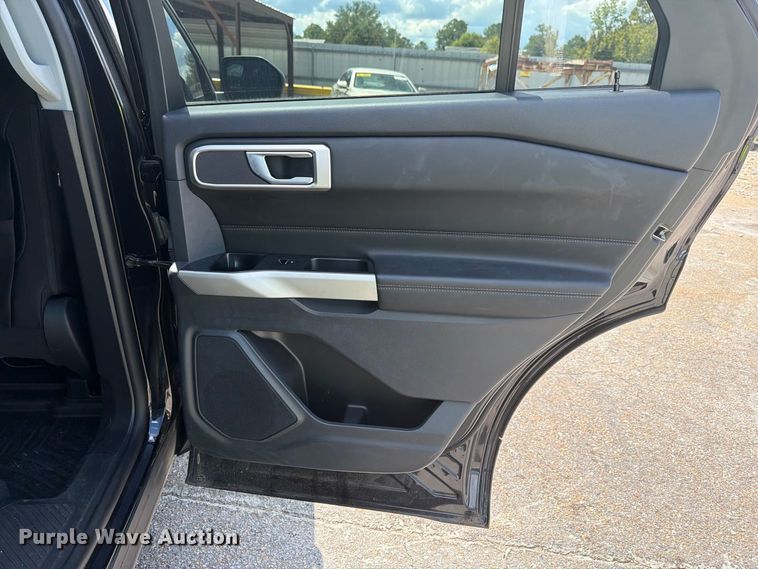 image for item YA4563 2023 Ford Explorer SUV