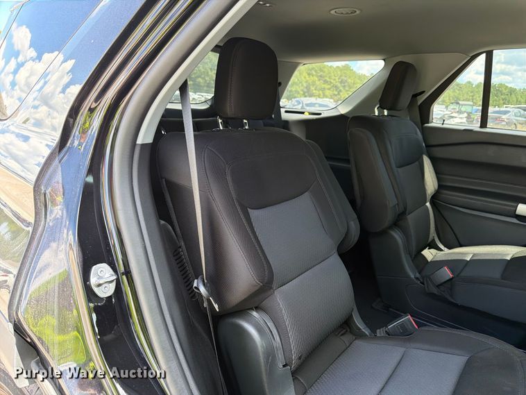 image for item YA4563 2023 Ford Explorer SUV