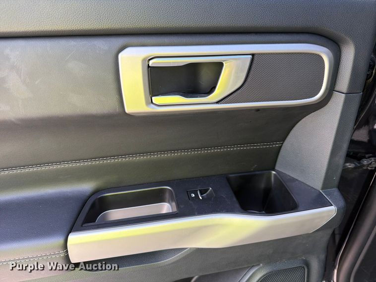 image for item YA4563 2023 Ford Explorer SUV