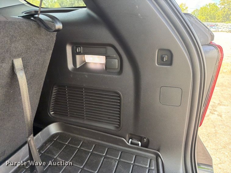 image for item YA4563 2023 Ford Explorer SUV