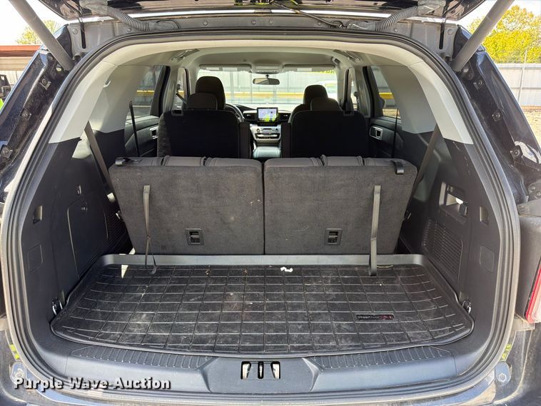 image for item YA4563 2023 Ford Explorer SUV