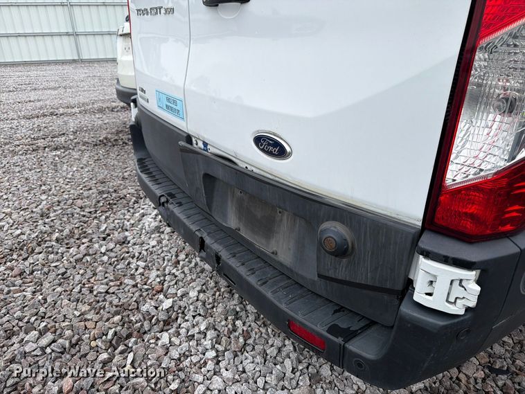 image for item YA4618 2022 Ford Transit 350 delivery van