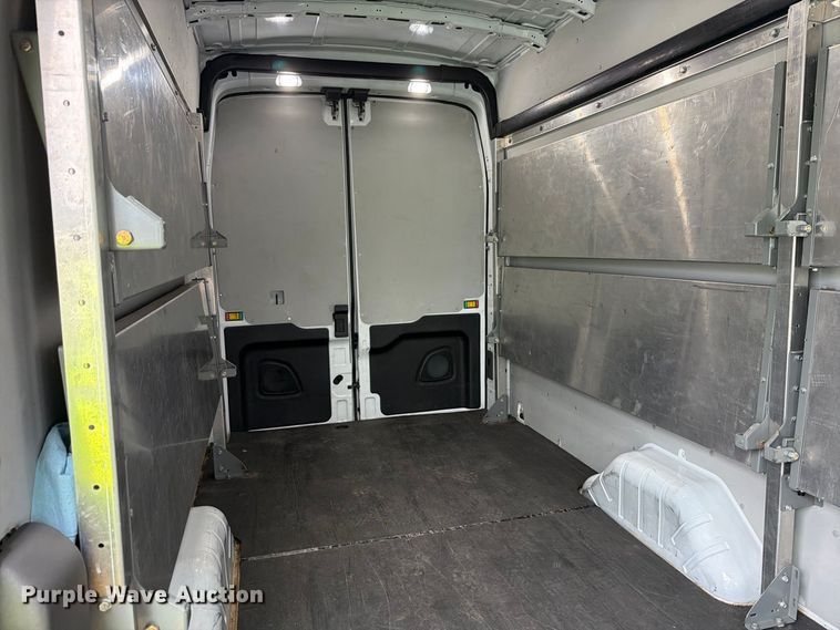 image for item YA4618 2022 Ford Transit 350 delivery van