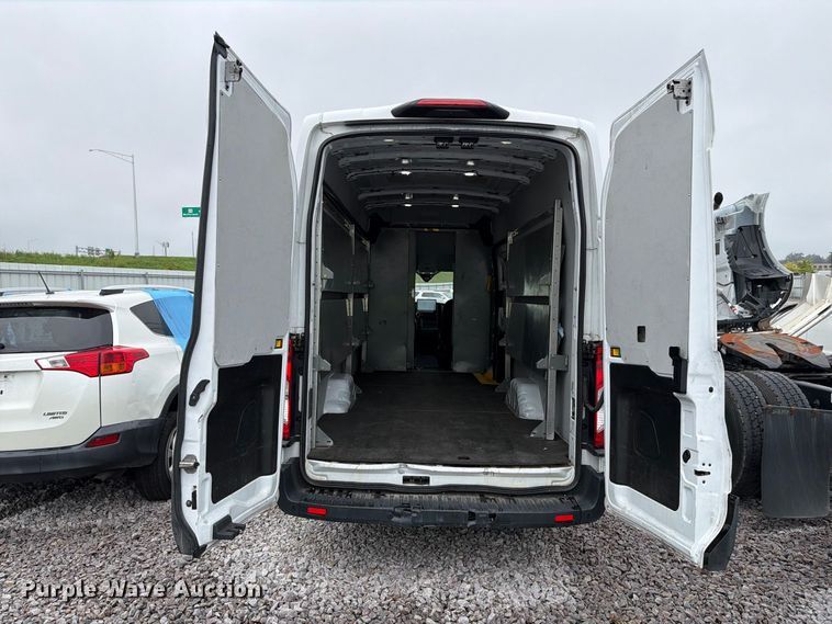 image for item YA4618 2022 Ford Transit 350 delivery van