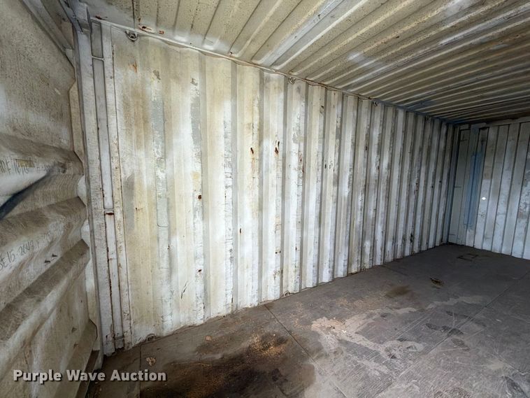 image for item YA4664 2005 CIMC shipping container