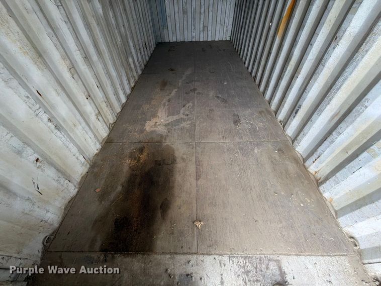 image for item YA4664 2005 CIMC shipping container