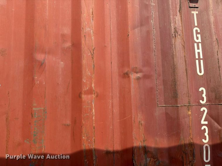 image for item YA4665 2004 CIMC shipping container