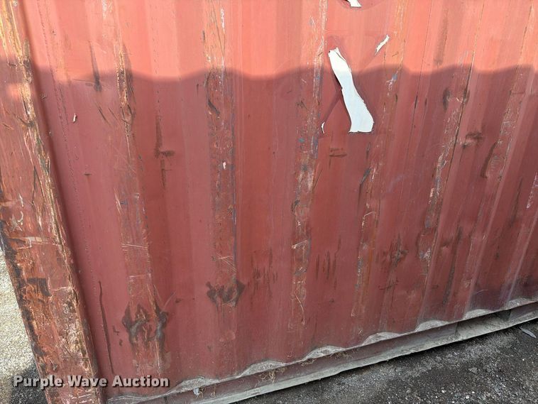 image for item YA4665 2004 CIMC shipping container