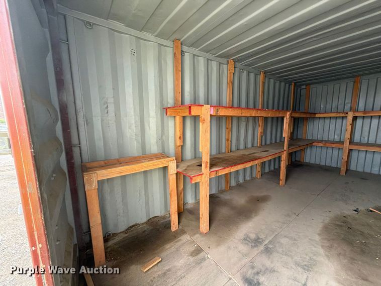image for item YA4665 2004 CIMC shipping container