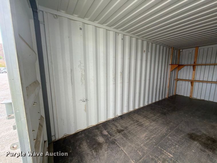 image for item YA4669 2021 Shanghai Baoshan Pacific shipping container