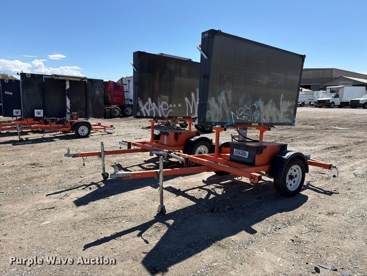 image for item YA4672 (2) 2020 Wanco WVT3 message board trailers