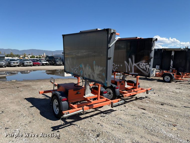 image for item YA4672 (2) 2020 Wanco WVT3 message board trailers