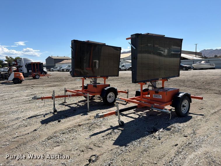 image for item YA4673 (2) 2020 Wanco WVT3 message board trailers