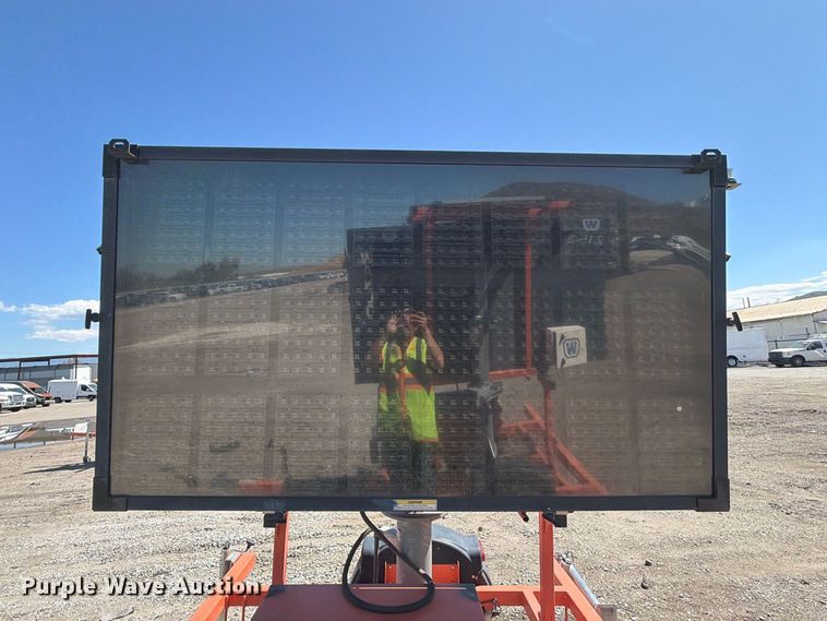 image for item YA4673 (2) 2020 Wanco WVT3 message board trailers