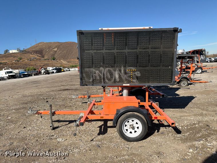 image for item YA4676 (2) 2020 Wanco WVT3 message board trailers