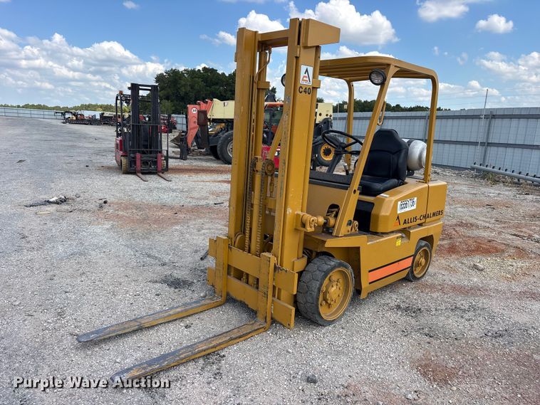2010 Allis-Chalmers C40 forklift