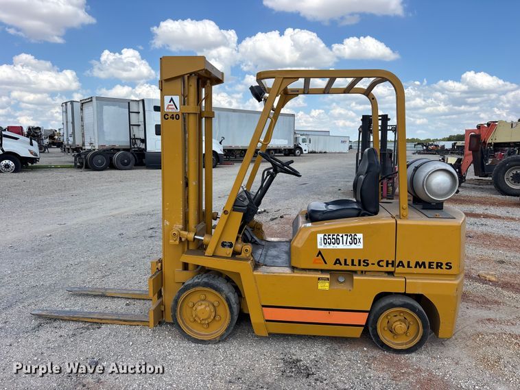 image for item YA4681 2010 Allis-Chalmers C40 forklift