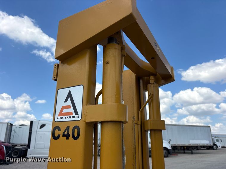 image for item YA4681 2010 Allis-Chalmers C40 forklift