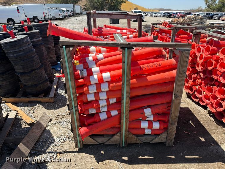 image for item YA4696 Safety cones