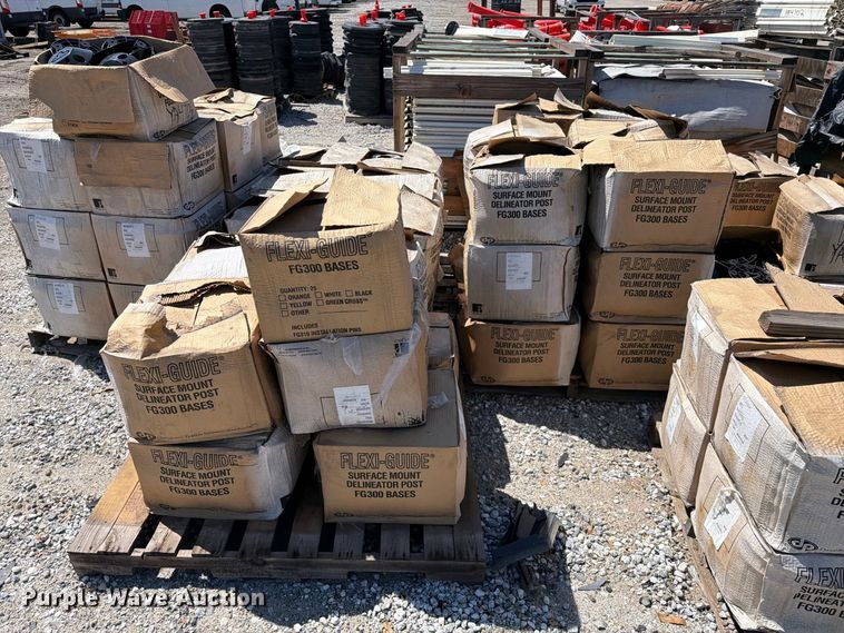 image for item YA4696 Safety cones
