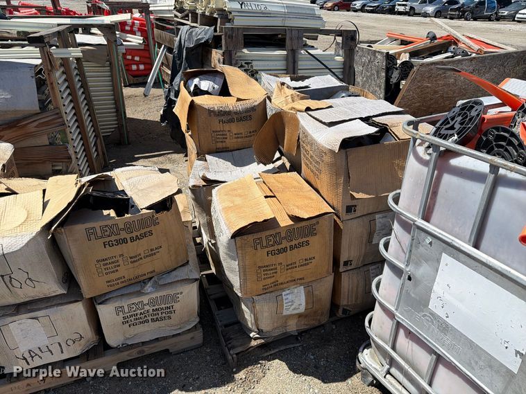 image for item YA4696 Safety cones