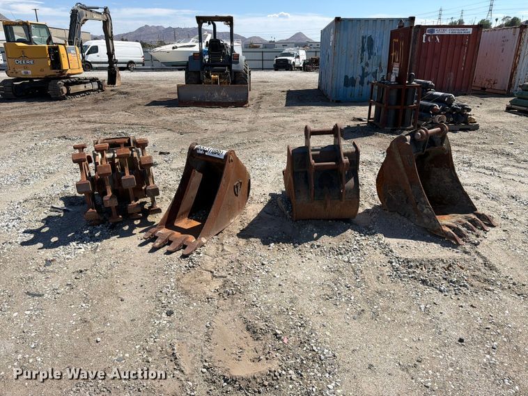 image for item YA4697 Excavator attachments