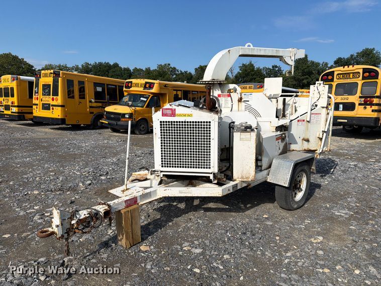 2016 Bandit 200UC wood chipper
