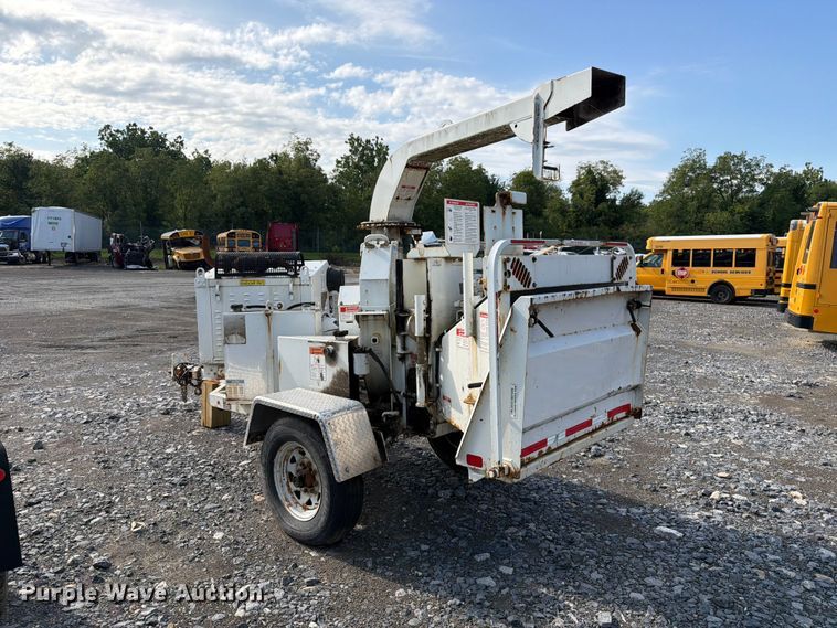 image for item YA4955 2016 Bandit 200UC wood chipper