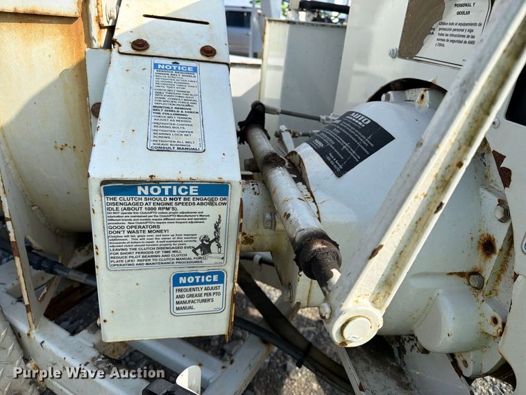 image for item YA4955 2016 Bandit 200UC wood chipper