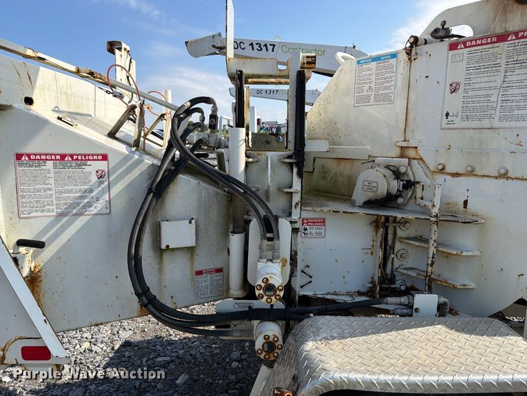 image for item YA4955 2016 Bandit 200UC wood chipper