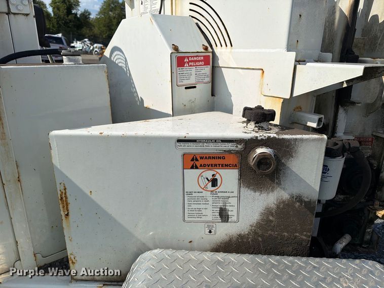 image for item YA4955 2016 Bandit 200UC wood chipper