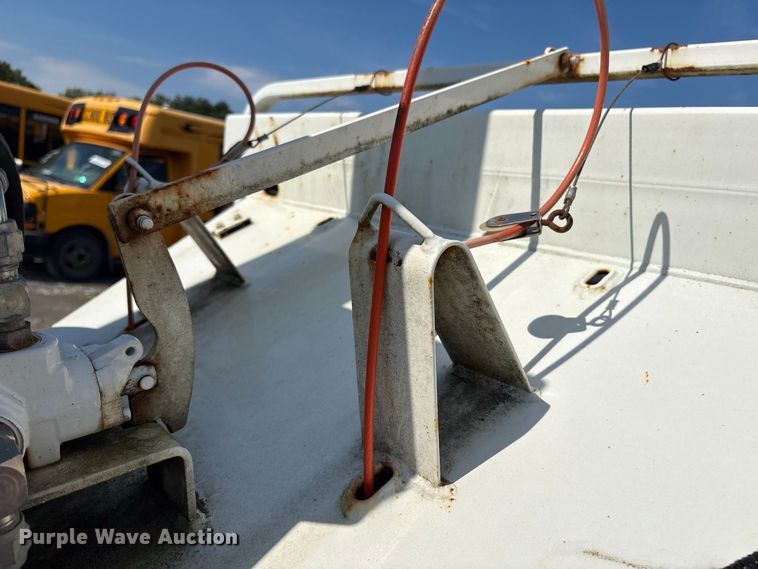 image for item YA4955 2016 Bandit 200UC wood chipper