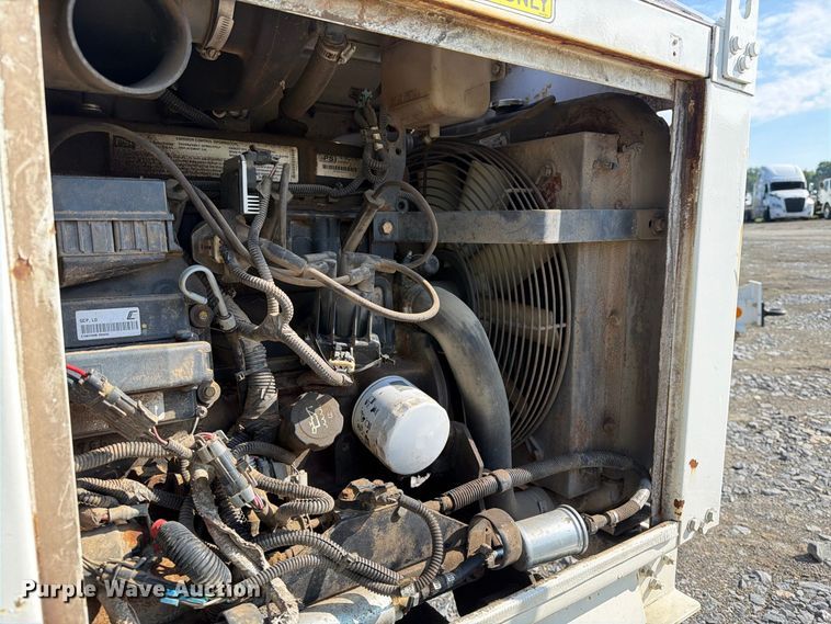 image for item YA4955 2016 Bandit 200UC wood chipper