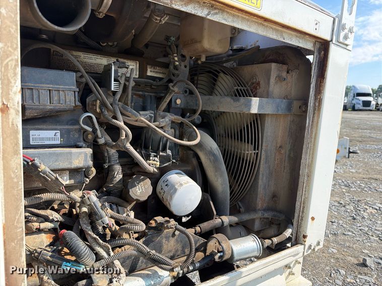 image for item YA4955 2016 Bandit 200UC wood chipper