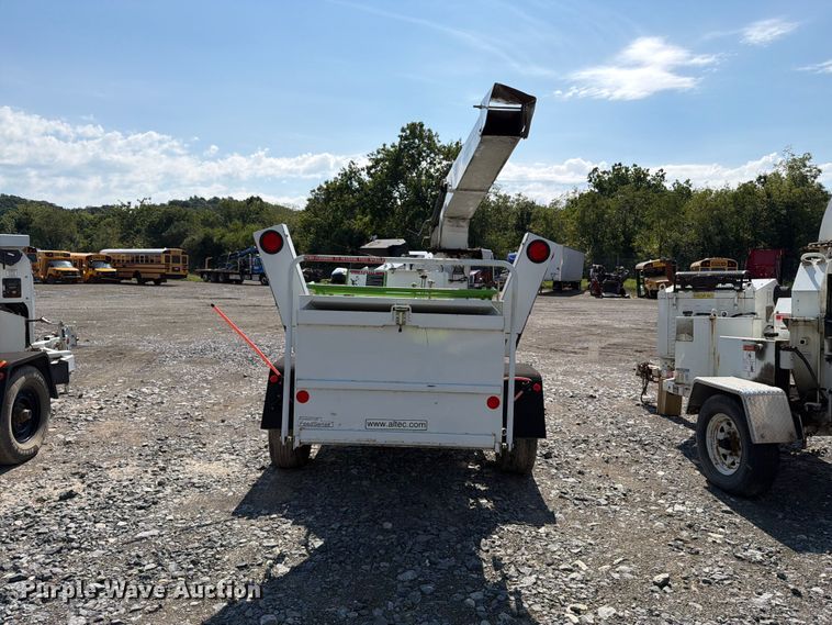 image for item YA4956 2019 Altec DC1317 wood chipper