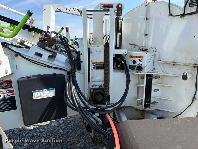 image for item YA4956 2019 Altec DC1317 wood chipper