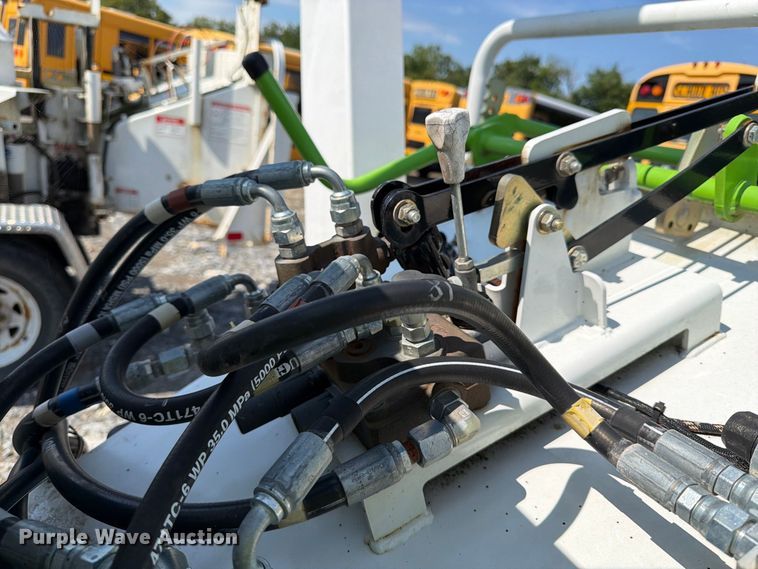 image for item YA4956 2019 Altec DC1317 wood chipper