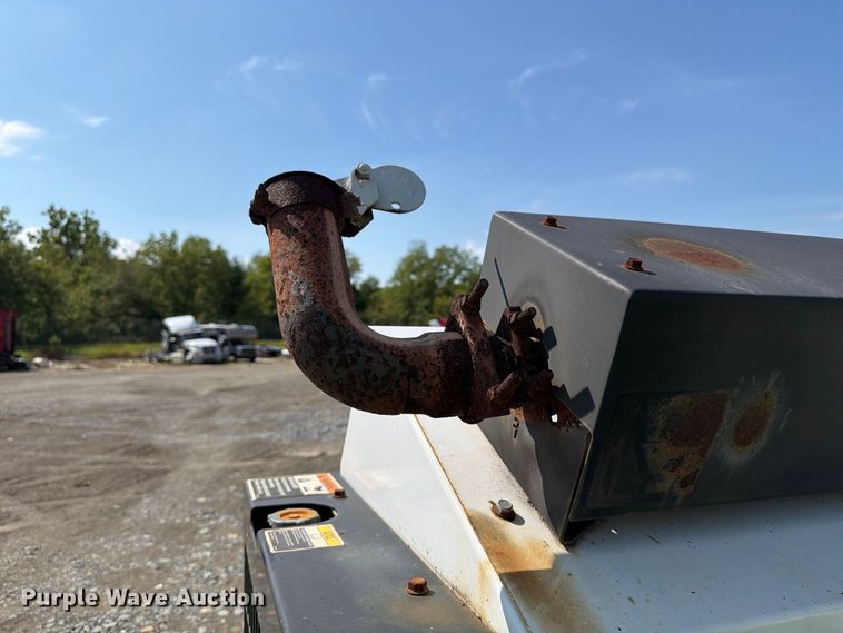 image for item YA4956 2019 Altec DC1317 wood chipper