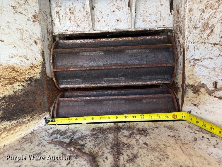 image for item YA4956 2019 Altec DC1317 wood chipper