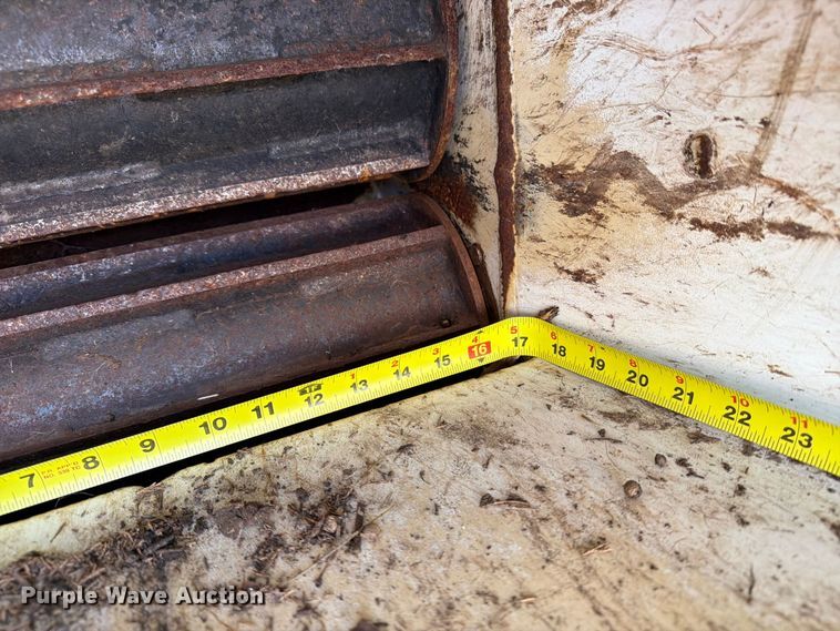 image for item YA4956 2019 Altec DC1317 wood chipper
