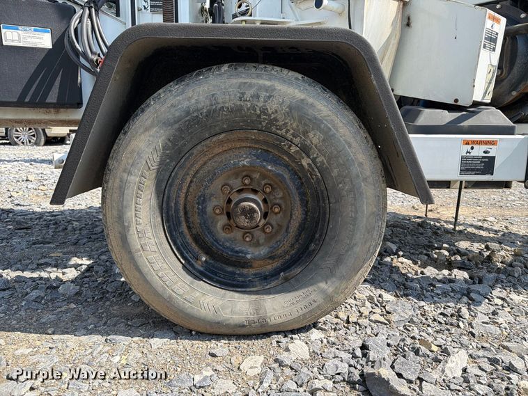 image for item YA4956 2019 Altec DC1317 wood chipper