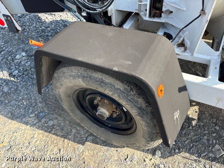 image for item YA4957 2018 Altec DC1317 wood chipper