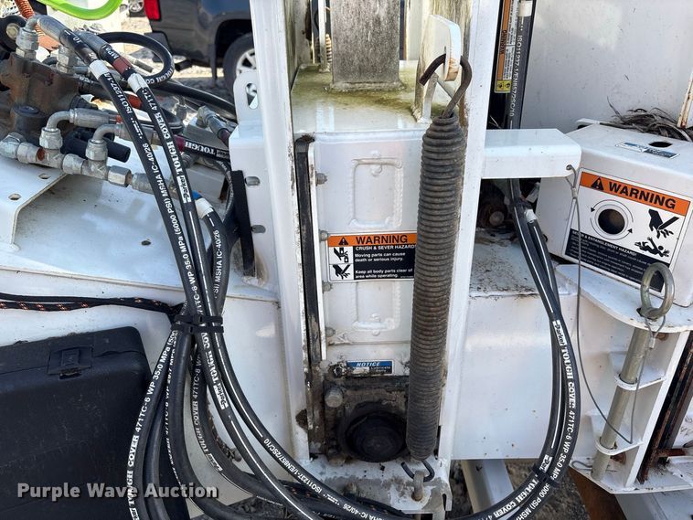 image for item YA4957 2018 Altec DC1317 wood chipper