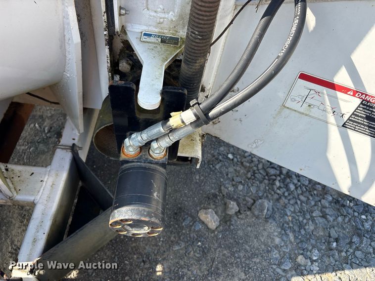 image for item YA4957 2018 Altec DC1317 wood chipper