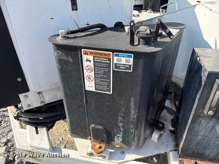 image for item YA4957 2018 Altec DC1317 wood chipper