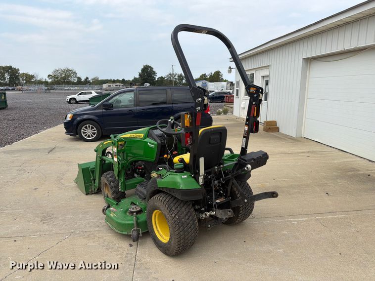image for item YA5172 2021 John Deere 1023E MFWD tractor