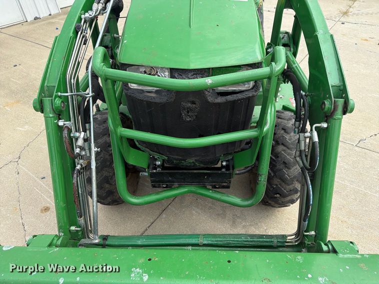 image for item YA5172 2021 John Deere 1023E MFWD tractor